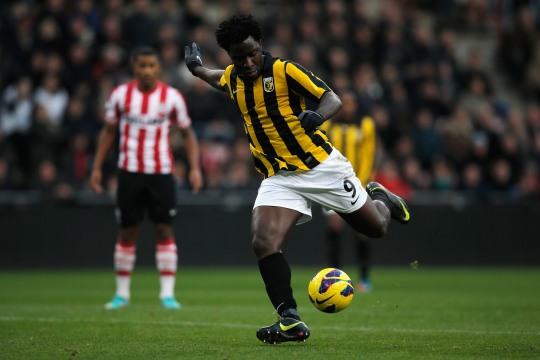 EINDHOVEN, NETHERLANDS - NOVEMBER 25:  Wilfried Bony of Vitesse shoots on goal during the Eredivisie match between PSV Eindhoven and Vitesse Arnhem at Philips Stadion on November 25, 2012 in Eindhoven, Netherlands.  (Photo by Dean Mouhtaropoulos/Getty Images)